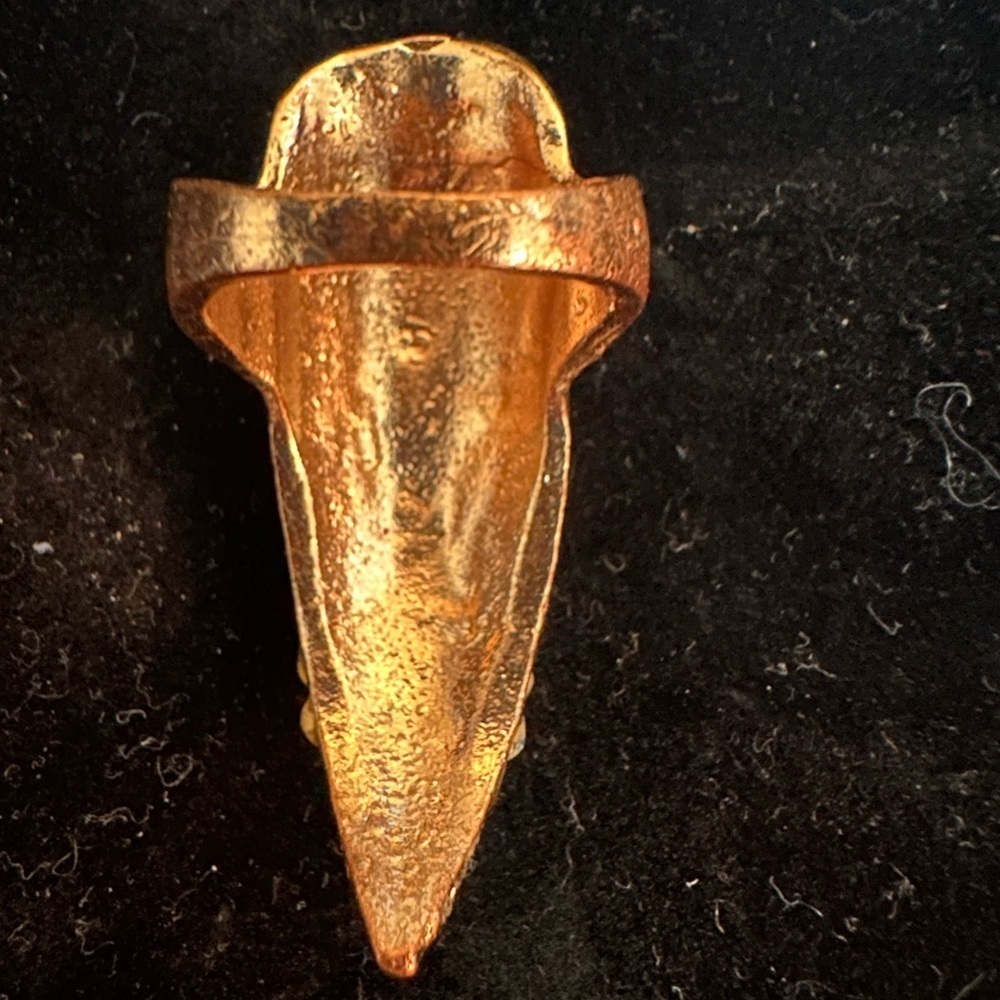 Nail Claw Rhinestone Ring - Picture 7 of 7